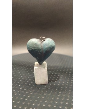 Ceramic heart on a stand No 03