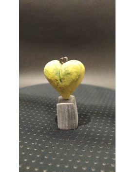 Ceramic heart on a stand No 04